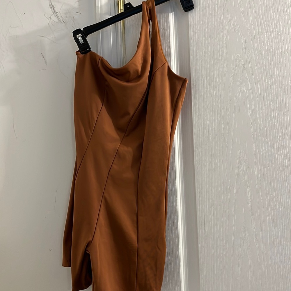 Victorias secret on point one shoulder shorts bodysuit brown size small